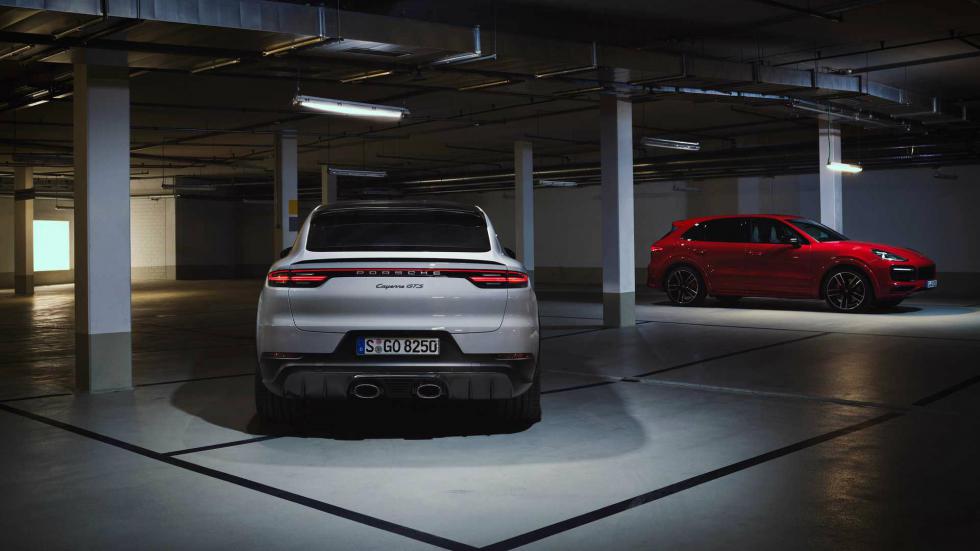 Οι νέες Porsche Cayenne GTS και Cayenne GTS Coupe έκαναν και επίσημα το ντεμπούτο τους.